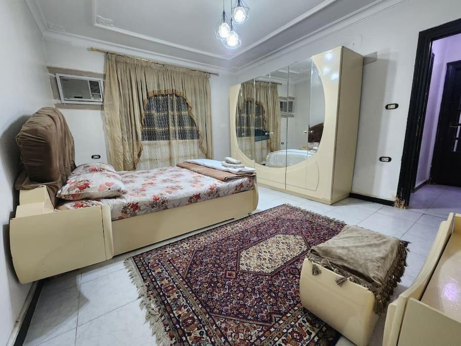 Apartment Near Pyramids, King Bedrooms And A 60inch Smart Tv. *